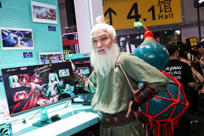 RO姬x初音未来版电竞显示器双模新品闪耀登场mg不朽情缘平台网站BW2025 ROG绝神(图9) RO姬x初音未来版电竞显示器双模新品闪耀登场mg不朽情缘平台网站BW2025 ROG绝神(图9)